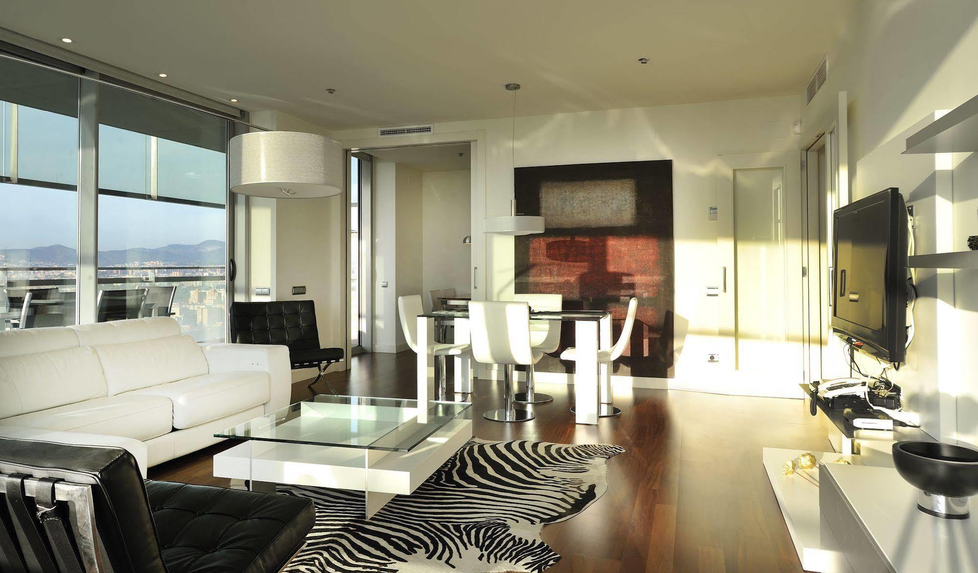 You Stylish Beach Apartments Barcelona Bagian luar foto