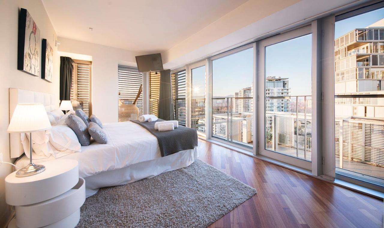 You Stylish Beach Apartments Barcelona Bagian luar foto