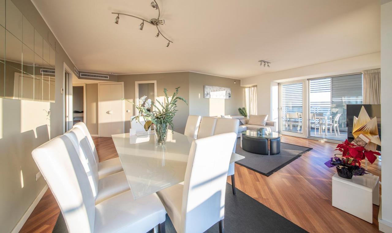 You Stylish Beach Apartments Barcelona Bagian luar foto