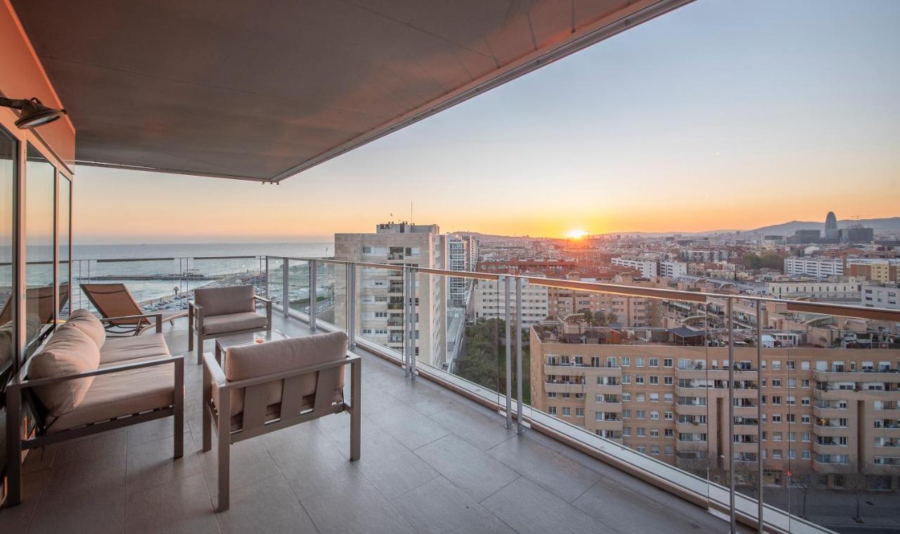 You Stylish Beach Apartments Barcelona Bagian luar foto